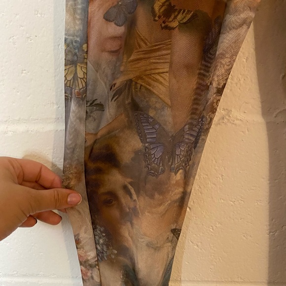 Pretty Little Thing Sheer Renaissance Butterfly Leggings Size 00 - Picture 4 of 7